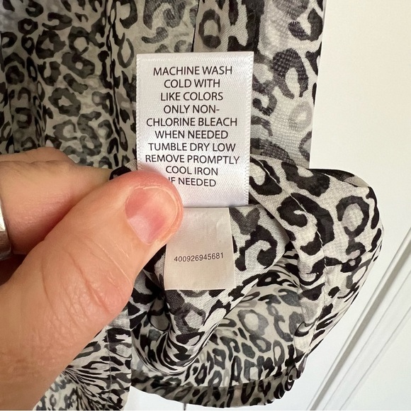Apt 9 Black White Leopard Print Button Up 3/4 Sleeve Blouse size 1X - Picture 7 of 8